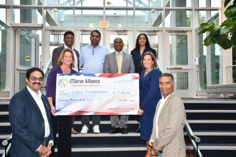ITServe Chicago Chapter Donates $17,500 Towards STEM Scholarship To DuPage Community College